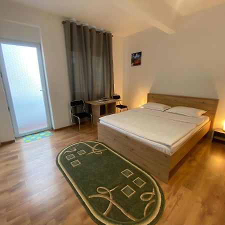 Old Town Apartment Bucharest Luaran gambar